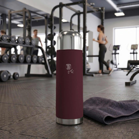 Product image of Vacuum flask 1,0L. Part of the Leonardo Collection . Features: • Material: inner body 18/10 stainless steel with matt powder coating • Capacity: 1,0 L • Color: matt bordeaux • Packing: half giftbox. (Studio view). Official Berlinger Haus product, boosted by Promintra sl.
