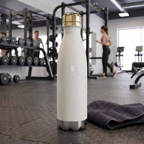 Product image of Vacuum flask bottle shape 0,5L. Part of the Sahara Collection . Features: • Material: inner body 18/10 stainless steel with matt powder coating • Capacity: 0,5 L • Color: matt cream • Packing: half giftbox. (Studio view). Official Berlinger Haus product, boosted by Promintra sl.