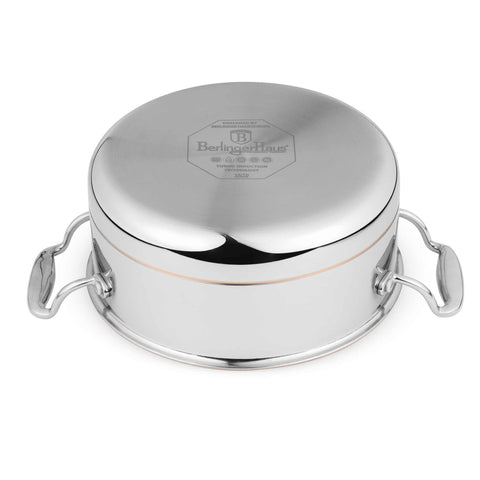 Product image of Casserole with lid 20cm. Part of the Copper Touch Collection . Features: • Material: stainless steel, aluminium, copper • Size: 20*9,5 cm • Color: stainless steel with copper line. (Studio view). Official Berlinger Haus product, boosted by Promintra sl.