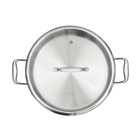 Product image of Casserole with lid 28cm. Part of the Copper Touch Collection . Features: • Material: stainless steel, aluminium, copper • Size: 28*11,5 cm • Color: stainless steel with copper line. (Studio view). Official Berlinger Haus product, boosted by Promintra sl.
