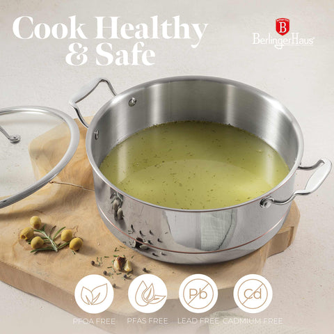 Product image of Casserole with lid 28cm. Part of the Copper Touch Collection . Features: • Material: stainless steel, aluminium, copper • Size: 28*11,5 cm • Color: stainless steel with copper line. (Studio view). Official Berlinger Haus product, boosted by Promintra sl.