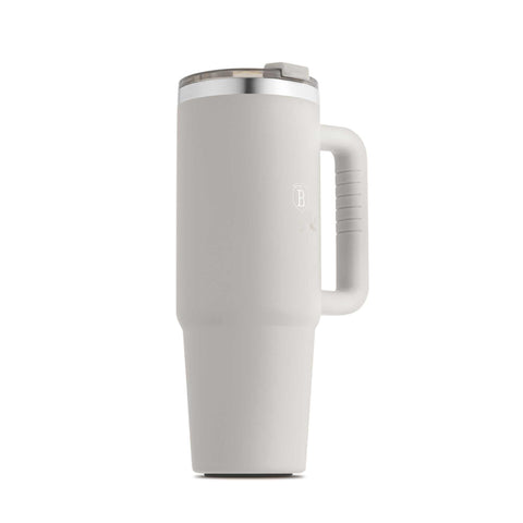 Product image of Thermo mug 1L. Part of the Sahara Collection . Features: • Material: 18/10 stainless steel, cap: plastic, with matt powder coating • Capacity: 1 L • Accessories: • 30 cm straw • Color: matt cream • Packin.... (Studio view). Official Berlinger Haus product, boosted by Promintra sl.