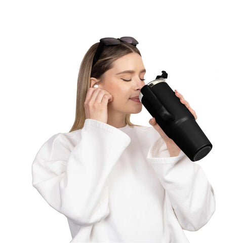 Product image of Thermo mug 1L. Part of the Matte Black Collection . Features: • Material: 18/10 stainless steel, cap: plastic, with matt powder coating • Capacity: 1 L • Accessories: • 30 cm straw • Color: black • Packing: ha.... (Studio view). Official Berlinger Haus product, boosted by Promintra sl.