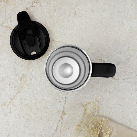 Product image of Thermo mug 1L. Part of the Matte Black Collection . Features: • Material: 18/10 stainless steel, cap: plastic, with matt powder coating • Capacity: 1 L • Accessories: • 30 cm straw • Color: black • Packing: ha.... (Studio view). Official Berlinger Haus product, boosted by Promintra sl.