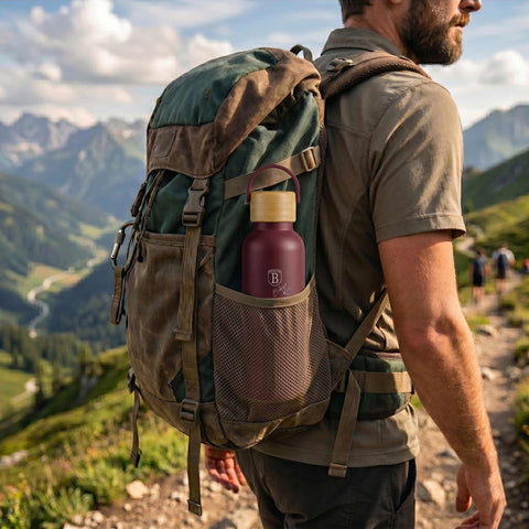 Product image of Vacuum flask with bamboo lid 0,5L. Part of the Leonardo Collection . Features: • Material: 18/10 stainless steel with matt powder coating • Bamboo lid • Capacity: 0,5 L • Color: matt bordeaux • Packing: giftbox. (Studio view). Official Berlinger Haus product, boosted by Promintra sl.