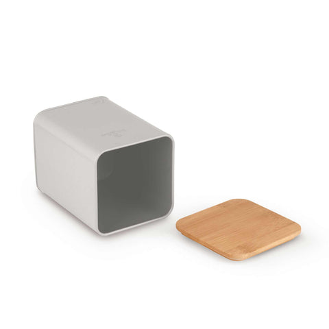 Product image of Bread box with 3pcs canister set. Part of the Sahara Collection . Features: • Material: carbon steel with matt powder coating, bamboo • Include: • Bread box 33*18*12 cm • Sugar canister Ø10*13 cm • Tea canister Ø10*13 cm • .... (Studio view). Official Berlinger Haus product, boosted by Promintra sl.