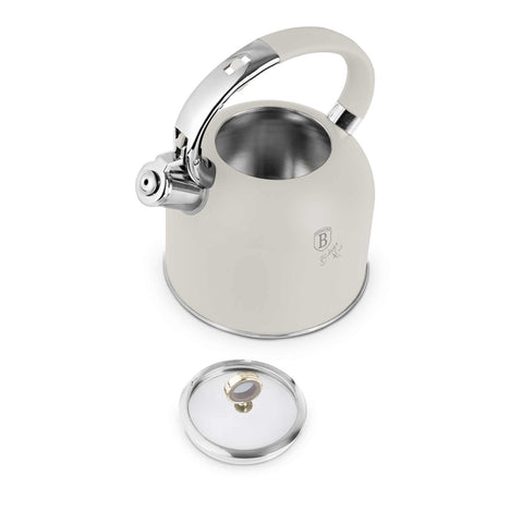 Product image of Kettle with glass lid 3,0L GOOD FOR INDUCTION. Part of the Sahara Collection . Features: • Material: 18/10 stainless steel with matt powder coating, glass • Capacity: 3,0 L • Color: matt cream. (Studio view). Official Berlinger Haus product, boosted by Promintra sl.