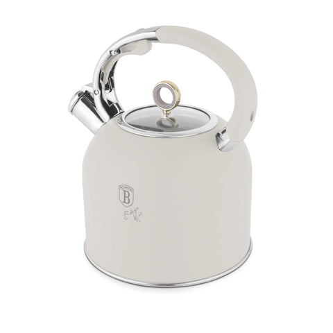 Product image of Kettle with glass lid 3,0L GOOD FOR INDUCTION. Part of the Sahara Collection . Features: • Material: 18/10 stainless steel with matt powder coating, glass • Capacity: 3,0 L • Color: matt cream. (Studio view). Official Berlinger Haus product, boosted by Promintra sl.