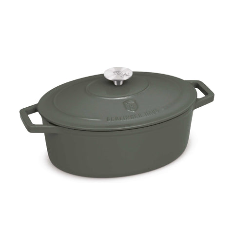Product image of Oval roaster 32cm cast iron. Part of the Matte Green Collection . Features: • Material: cast iron with 3 layers shiny ENAMEL coating • Size: Ø32*23,5*12 cm 5,56 L • Color: matt green. (Studio view). Official Berlinger Haus product, boosted by Promintra sl.