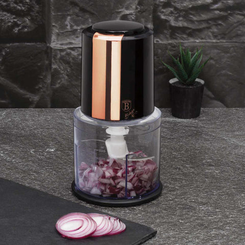 kitchen utensils,slicer & chopper, Imagen tipo estilo de vida: detalles y funciones.