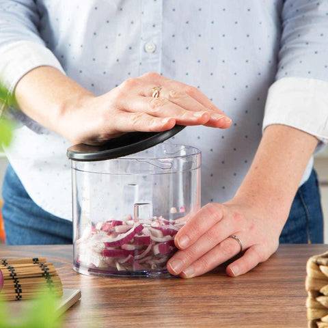 kitchen utensils,slicer & chopper, Imagen tipo estilo de vida: detalles y funciones.