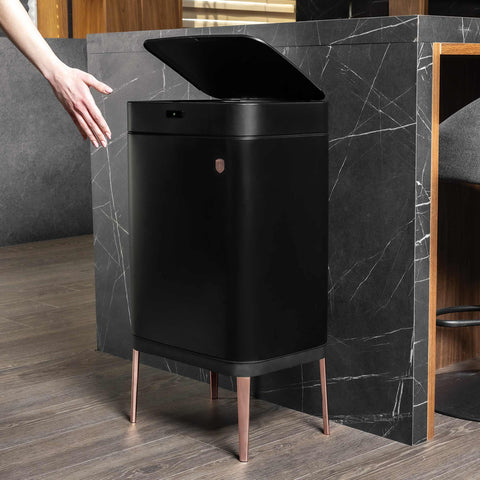 Product image of Sensor bin 60L. Part of the Black Rose Collection . Features: • Material: iron • Size: 76*42*30 cm 60L • Power: 4 pcs AA battery (not included) • Color: matt black- rose gold. (Studio view). Official Berlinger Haus product, boosted by Promintra sl.