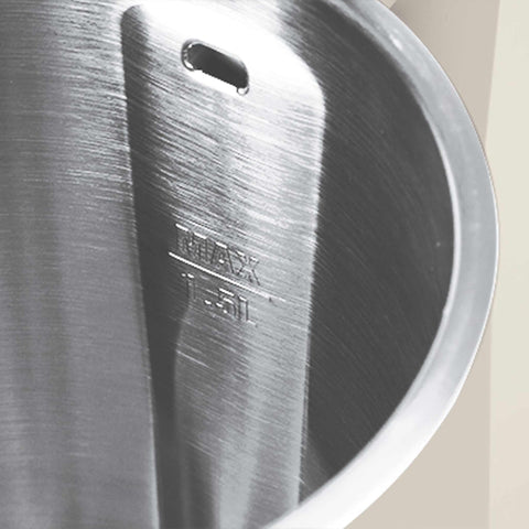 Product image of Double wall kettle. Part of the Sahara Collection . Features: • Material: 18/10 stainless steel inside, plastic outside • Capacity: 1,7L • Voltage: 220-240V,50/60Hz • Power: 1800 W • Color: matt cream. (Studio view). Official Berlinger Haus product, boosted by Promintra sl.