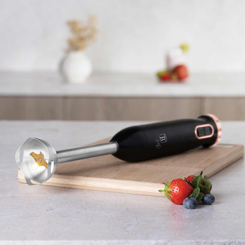 Product image of Hand blender. Part of the Black Rose Collection . Features: • Material: stainless steel, plastic • Voltage: 220-240V 50-60Hz • Power: 800W • Color: black- rose gold. (Studio view). Official Berlinger Haus product, boosted by Promintra sl.