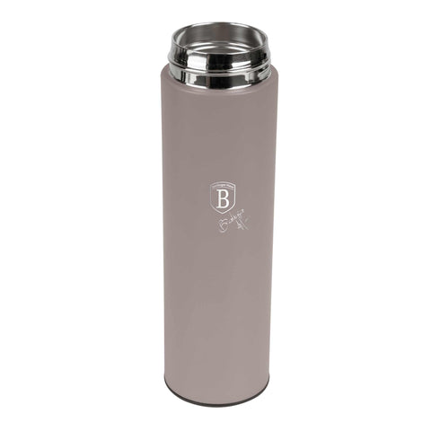 Product image of Drinking bottle with LED temperature display 0,5L. Part of the Taupe Collection . Features: • Material: inner body 18/10 stainless steel with matt powder coating • Capacity: 0,5 L • 18/10 stainless steel purifying filter • Color: matt taup.... (Studio view). Official Berlinger Haus product, boosted by Promintra sl.