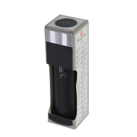 Product image of Drinking bottle with LED temperature display 0,5L. Part of the Matte Black Collection . Features: • Material: inner body 18/10 stainless steel with matt powder coating • Capacity: 0,5 L • 18/10 stainless steel purifying filter • Color: black- si.... (Studio view). Official Berlinger Haus product, boosted by Promintra sl.