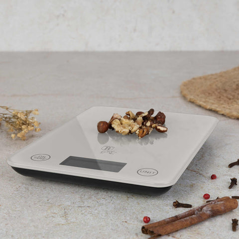Product image of Digital glass kitchen scale capacity 5kg. Part of the Sahara Collection . Features: • Material: tempered glass and plastic • Capacity: 5 kg • Size: 19,5*14,5 cm • Weight unit: g/oz/ml/lb/fl • 2 pcs AAA battery included • Color: cream. (Studio view). Official Berlinger Haus product, boosted by Promintra sl.