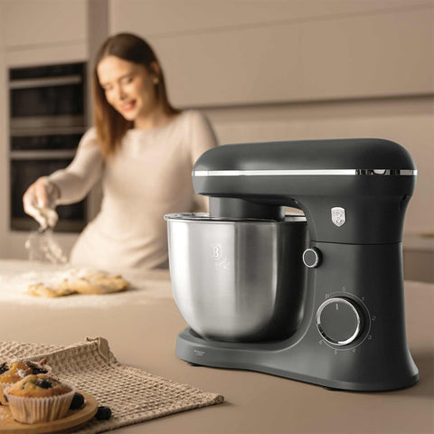 Product image of Kitchen machine. Part of the Anthracite Collection . Features: • Material: stainless steel, plastic • 1500 W, 220-240V, 50/60 Hz • Include: • 18/10 stainless steel bowl 5L • Non-stick dough hook • Non-stick bea.... (Studio view). Official Berlinger Haus product, boosted by Promintra sl.