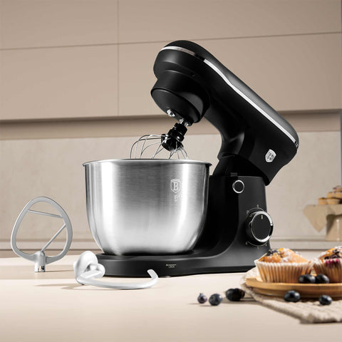 Product image of Kitchen machine. Part of the Black Vantage Collection/Matte Black Collection/Black Silver Collection . Features: • Material: stainless steel, plastic • 1500 W, 220-240V, 50/60 Hz • Include: • 18/10 stainless steel bowl 5L • Non-stick dough hook • Non-stick bea.... (Studio view). Official Berlinger Haus product, boosted by Promintra sl.