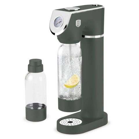 Product image of Soda maker with 2bottles and barometer universal CO2cylinders size. Part of the Matte Green Collection . Features: • Material: stainless steel, pp • Size: 43,5*22*12 cm • 2 pcs pp bottle with cup: 1,0L and 0,5L • Universal, standard CO2 cylinders size (not inclu.... (Studio view). Official Berlinger Haus product, boosted by Promintra sl.