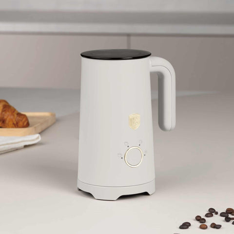 Product image of 4in1 milk frother. Part of the Sahara Collection . Features: • Material: stainless steel, plastic • Capacity for heating: 300 ml • Capacity for foaming: 160 ml • Voltage: 220-240V, 50/60Hz • Power: 400W • 2 p.... (Studio view). Official Berlinger Haus product, boosted by Promintra sl.
