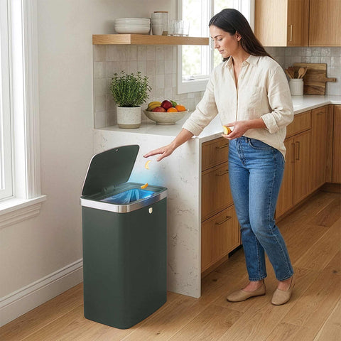 Product image of Sensor bin 60L. Part of the Matte Green Collection . Features: • Material: steel • Size: 65*38,5*28,5 cm, 60L • Power: 4 pcs AA battery (not included) • Color: matt green. (Studio view). Official Berlinger Haus product, boosted by Promintra sl.