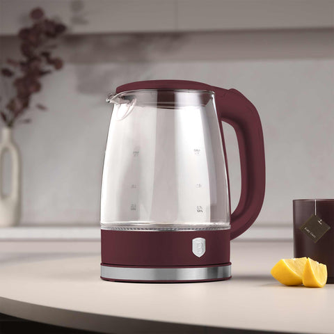 Product image of Electric glass kettle. Part of the Leonardo Collection . Features: • Material: stainless steel, borosilicate glass and plastic • Capacity: 1,7L • Voltage: 220-240V,50/60Hz • Power: 1850-2200W • Size: 22,3*16,1*24,2.... (Studio view). Official Berlinger Haus product, boosted by Promintra sl.