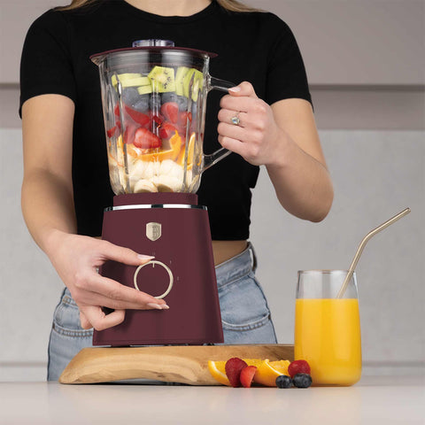 Product image of Table blender with 1,5L GLASS jar 1000W. Part of the Leonardo Collection . Features: • Material: plastic, glass • Power: 1000 W • Voltage: 220-240V, 50-60 Hz • 1,5 L glass jar • Length of power cord: 100 cm • Color: matt bordeaux. (Conceptual view). Official Berlinger Haus product, boosted by Promintra sl.