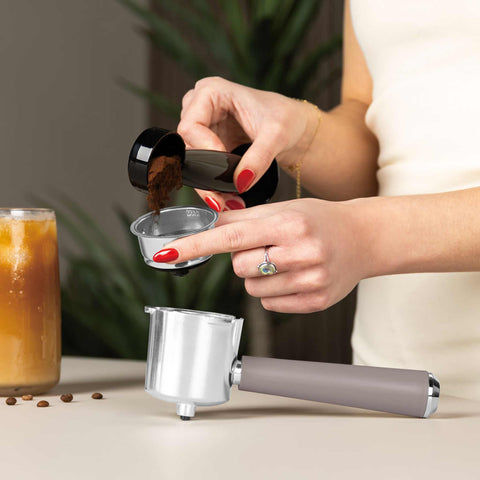 Product image of Digital espresso coffee maker 3in1. Part of the Taupe Collection . Features: • Material: stainless steel • Power: 950 W • Voltage: 220-240V 50/60 Hz • 1L water tank • 1 and 2 cup filter • 2 in 1 plastic spoon with tamper • S.... (Conceptual view). Official Berlinger Haus product, boosted by Promintra sl.