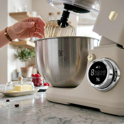 Product image of Kitchen machine. Part of the Sahara Collection . Features: • Material: stainless steel, plastic • 1500 W, 220-240V, 50/60 Hz • Include: • 18/10 stainless steel bowl 6L • Non-stick dough hook • Non-stick bea.... (Studio view). Official Berlinger Haus product, boosted by Promintra sl.