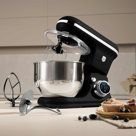 Product image of Kitchen machine. Part of the Black Vantage Collection/Matte Black Collection/Black Silver Collection . Features: • Material: stainless steel, plastic • 1500 W, 220-240V, 50/60 Hz • Include: • 18/10 stainless steel bowl 6L • Non-stick dough hook • Non-stick bea.... (Studio view). Official Berlinger Haus product, boosted by Promintra sl.