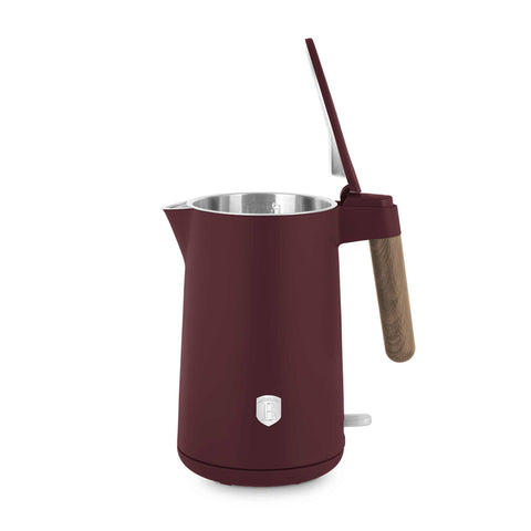 Product image of Double wall kettle. Part of the Leonardo Nordic Collection . Features: • Material: stainless steel inside, plastic outside • Capacity: 1,7L • Voltage: 220-240V, 50/60Hz • Power: 2200 W • Size: 23*16*25 cm • Length of p.... (Studio view). Official Berlinger Haus product, boosted by Promintra sl.