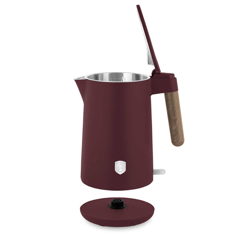 Product image of Double wall kettle. Part of the Leonardo Nordic Collection . Features: • Material: stainless steel inside, plastic outside • Capacity: 1,7L • Voltage: 220-240V, 50/60Hz • Power: 2200 W • Size: 23*16*25 cm • Length of p.... (Studio view). Official Berlinger Haus product, boosted by Promintra sl.