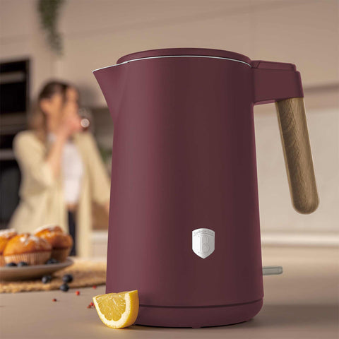 Product image of Double wall kettle. Part of the Leonardo Nordic Collection . Features: • Material: stainless steel inside, plastic outside • Capacity: 1,7L • Voltage: 220-240V, 50/60Hz • Power: 2200 W • Size: 23*16*25 cm • Length of p.... (Studio view). Official Berlinger Haus product, boosted by Promintra sl.