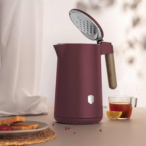 Product image of Double wall kettle. Part of the Leonardo Nordic Collection . Features: • Material: stainless steel inside, plastic outside • Capacity: 1,7L • Voltage: 220-240V, 50/60Hz • Power: 2200 W • Size: 23*16*25 cm • Length of p.... (Studio view). Official Berlinger Haus product, boosted by Promintra sl.