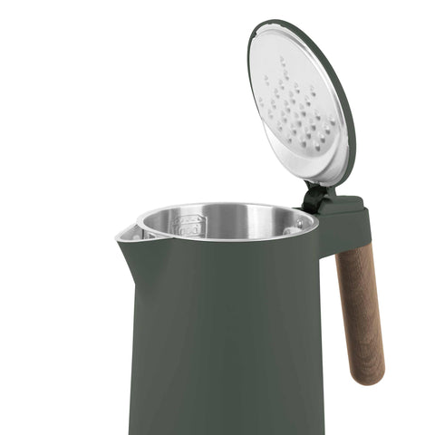 Product image of Double wall kettle. Part of the Matte Green Collection . Features: • Material: 18/10 stainless steel inside, plastic outside • Capacity: 1,7L • Voltage: 220-240V, 50/60Hz • Power: 2200 W • Size: 23*16*25 cm • Lengt.... (Studio view). Official Berlinger Haus product, boosted by Promintra sl.