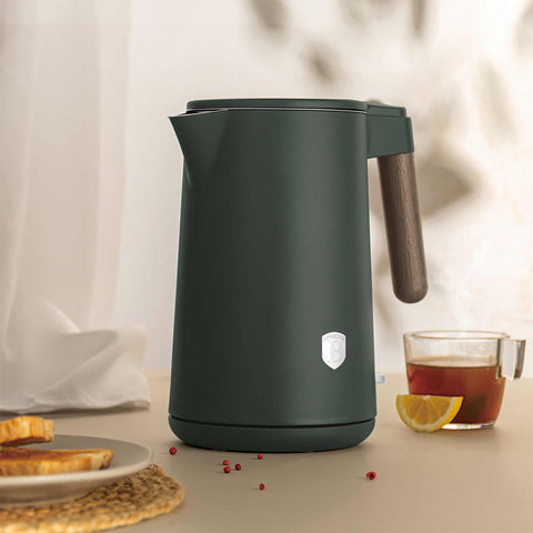 Product image of Double wall kettle. Part of the Matte Green Collection . Features: • Material: 18/10 stainless steel inside, plastic outside • Capacity: 1,7L • Voltage: 220-240V, 50/60Hz • Power: 2200 W • Size: 23*16*25 cm • Lengt.... (Studio view). Official Berlinger Haus product, boosted by Promintra sl.