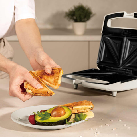 Product image of 3in1 sandwich maker with detachable plates and glass panel. Part of the Sahara Collection . Features: • Material: aluminium, glass, plastic • Power: 800 W • Voltage: 220-240 V, 50/60Hz • Plate size: 21,6*12 cm • NON-STICK coating • Length of power c.... (Studio view). Official Berlinger Haus product, boosted by Promintra sl.