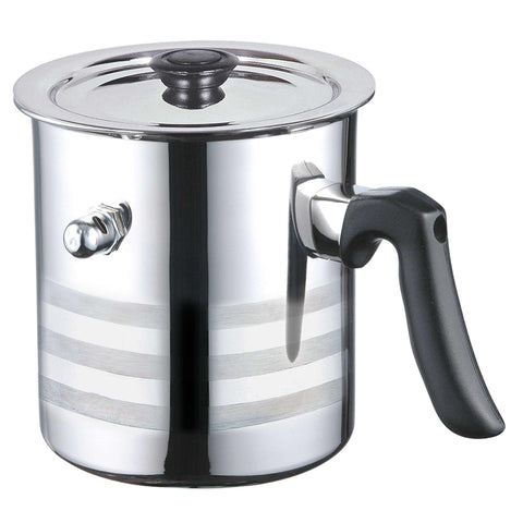 Product image of Whistling milk pot with lid 2L. Part of the Blaumann/kitchen accessories . Features: • 2 l whistling milk pot with lid • Material: stainless steel • Size: Ø16 cm • Black bakelite handle • Shiny with 3 satin lines. (Studio view). Official Berlinger Haus product, boosted by Promintra sl.