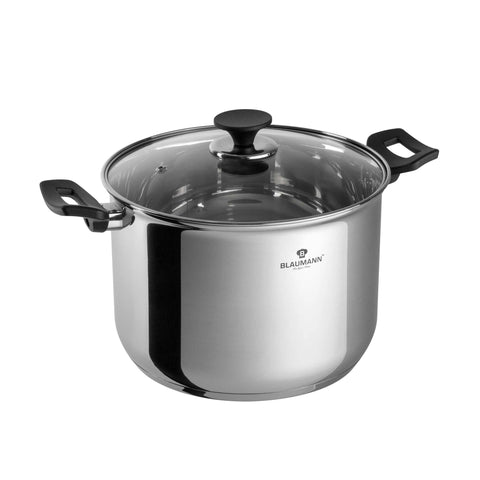 Product image of Stock pot with lid 24cm. Part of the Blaumann/Gourmet Line . Features: • Stock pot with glass lid, pp knob and handles • Material: stainless steel • Size: 24*17 cm • Volume: 7,7 l. (Studio view). Official Berlinger Haus product, boosted by Promintra sl.