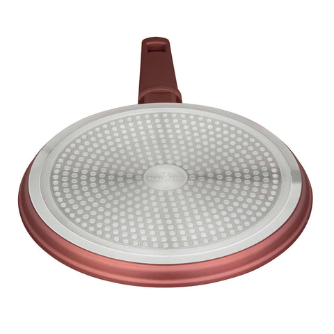 Product image of Pancake pan 25cm. Part of the Blaumann/Cera Stone Collection . Features: • Material: forged aluminum • Pancake pan Ø25*1,8 cm • Color: bronze. (Studio view). Official Berlinger Haus product, boosted by Promintra sl.