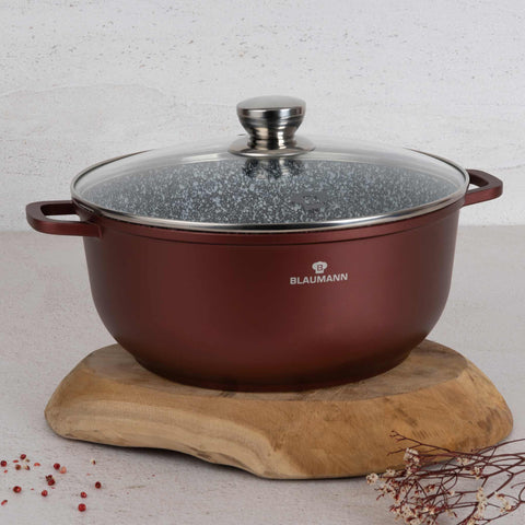 Product image of Casserole with lid 28cm. Part of the Blaumann/Cera Stone Collection . Features: • Material: cast aluminum • Casserole with lid Ø28*12,5 cm 6,5L • Color: bronze. (Studio view). Official Berlinger Haus product, boosted by Promintra sl.