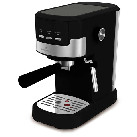 Product image of Espresso coffee machine. Part of the Blaumann/Black Silver Collection . Features: • Material: stainless steel • Power: 1100 W • Voltage: 220-240V 50-60 Hz • Detachable 1,25L water tank • 2 in 1 plastic spoon with tamper • Color: .... (Studio view). Official Berlinger Haus product, boosted by Promintra sl.
