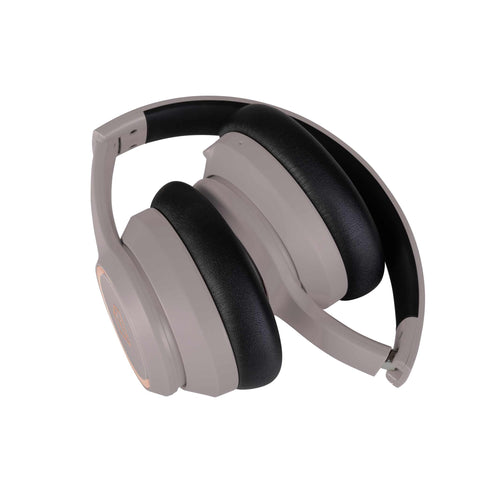 Product image of ANC wireless headphone. Part of the Headphones . Features: • Speaker: 40 mm • Impedance: 32 ohms • Sensitivity: 105dB (+/-5dB) • Frequency range: 20-20 kHz • Bluetooth version and range: 5.3 (10 meters) • B.... (Studio view). Official Berlinger Haus product, boosted by Promintra sl.