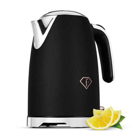 Product image of Electric kettle. Part of the MATTE BLACK- ROSE GOLD . Features: • Material: 18/10 stainless steel, plastic • Capacity: 1,7L • Voltage: 220-240V,50/60Hz • Power: 2200 W • Length of power cord: 65-70 cm • Color: b.... (Studio view). Official Berlinger Haus product, boosted by Promintra sl.