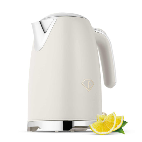 Product image of Electric kettle. Part of the MATTE CREAM- GOLD . Features: • Material: 18/10 stainless steel, plastic • Capacity: 1,7L • Voltage: 220-240V,50/60Hz • Power: 2200 W • Length of power cord: 65-70 cm • Color: c.... (Studio view). Official Berlinger Haus product, boosted by Promintra sl.
