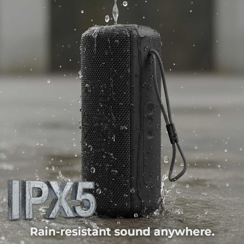 Product image of Bluetooth speaker medium size. Part of the MATTE BLACK- ROSE GOLD . Features: • Size: 8,5*8,9*21 cm • Bluetooth version 5.2 • Accessories: • Type C charging cable • Travel bag • Color: black- rose gold. (Studio view). Official Berlinger Haus product, boosted by Promintra sl.