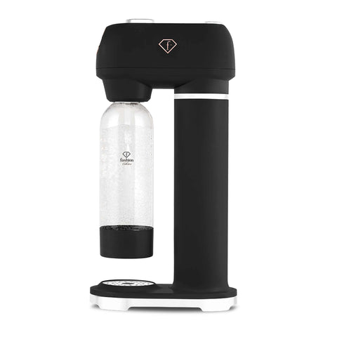 Product image of Soda maker with 2bottles and barometer universal CO2cylinders size. Part of the MATTE BLACK- ROSE GOLD . Features: • Material: stainless steel, pp • Size: 43,5*22*12 cm • 2 pcs pp bottle with cup: 1,0L and 0,5L • Universal, standard CO2 cylinders size (not inclu.... (Studio view). Official Berlinger Haus product, boosted by Promintra sl.