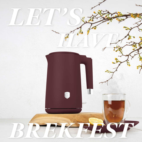 Product image of Double wall kettle. Part of the Leonardo Collection . Features: • Material: 18/10 stainless steel inside, plastic outside • Capacity: 1,7L • Voltage: 220-240V,50/60Hz • Power: 1800 W • Color: matt bordeaux. (Studio view). Official Berlinger Haus product, boosted by Promintra sl.